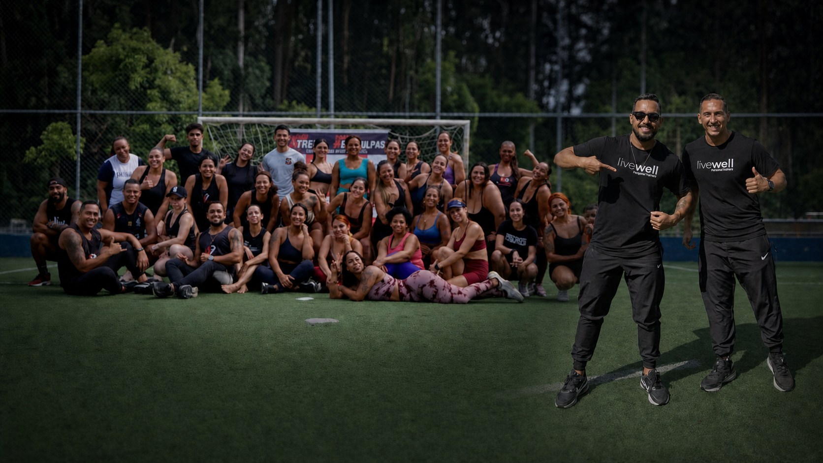 Participantes e professores do treino funcional da BR Assessoria